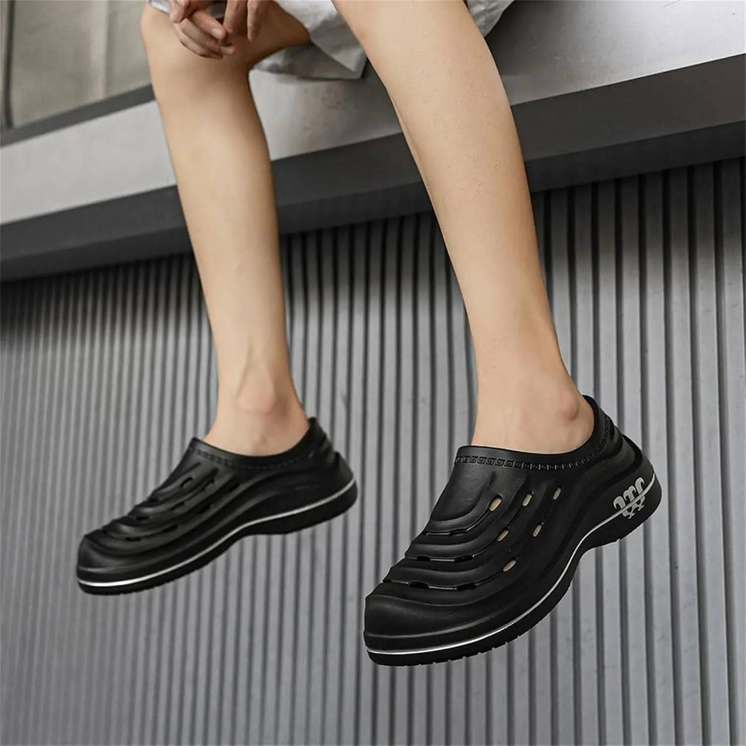 Armadillo Clogs Nurse Garden Shoes for Women Men Non Slip Resistant Work Shoes, Comfortable Nursing Shoe Womens Mules Slip On Oil Resistant Waterproof Chef Gardening Kitchen Food Service Shoe Unisex