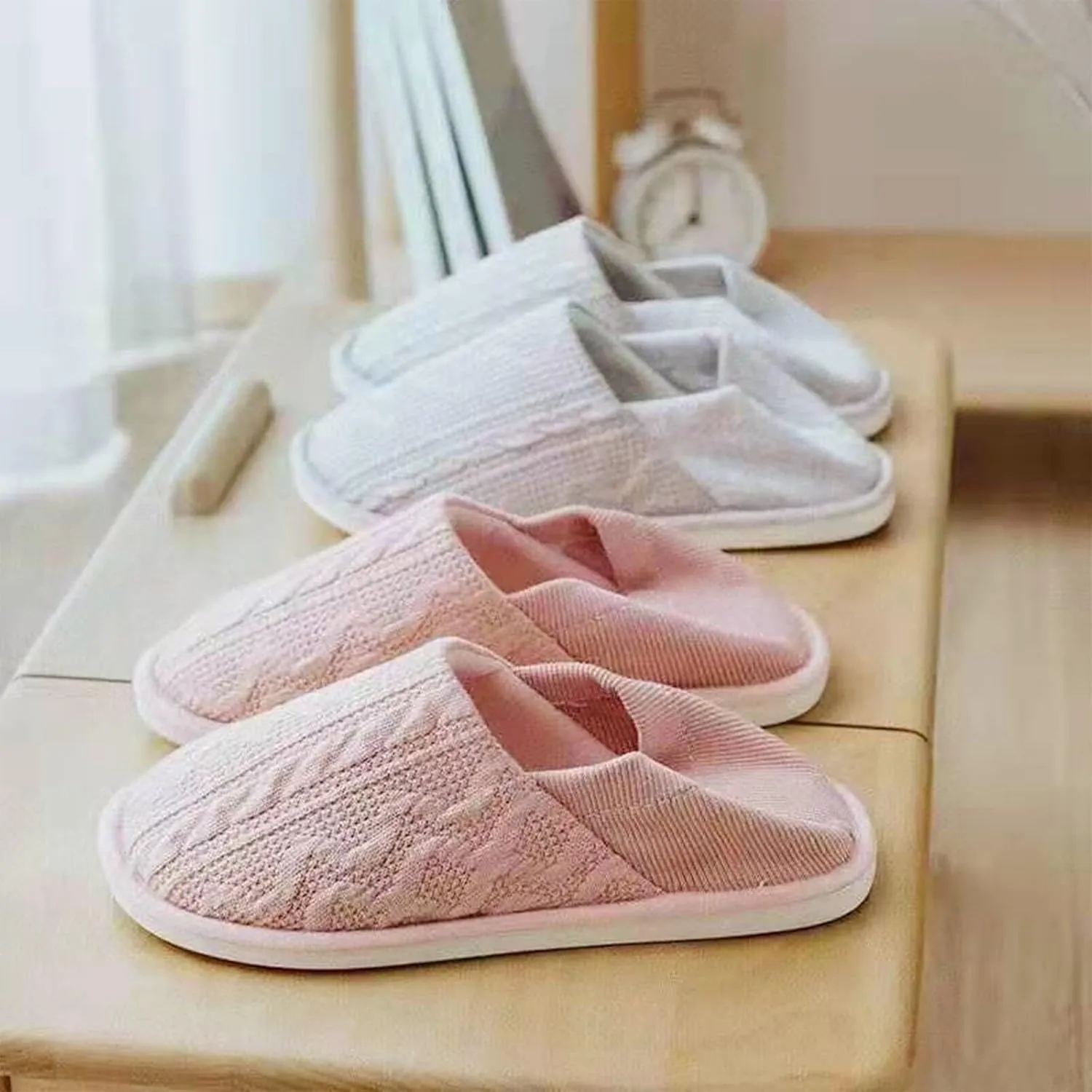 Ibluelover Portable Travel Spa Slippers Foldable Flat Closed Toe Home Shoes with Non-Slip Sole Spa Hotel Slippers Washable Guest Room Cotton Indoor House Shoes Business Trip Flight Footwear