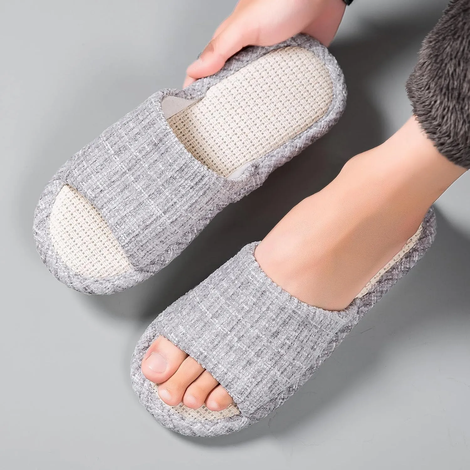 Linen Open Toe Slippers, Soft and Silent Home Slippers for Couples, Casual Comfortable Breathable non-slip Indoor and Outdoor Slippers Men/Women