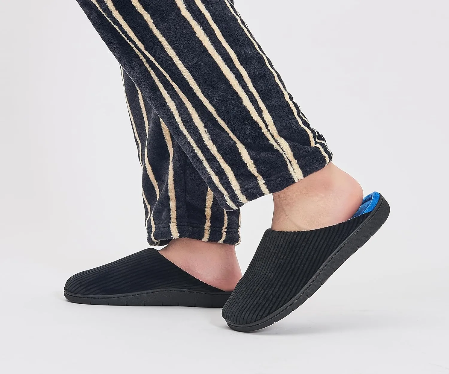 Men's Bedroom House Slippers, Comfy Two-Tone Clog Home Shoes for Men Indoor Outdoor Non-slip Sole, Cozy Mens Half Scuff Closed Toe for Winter