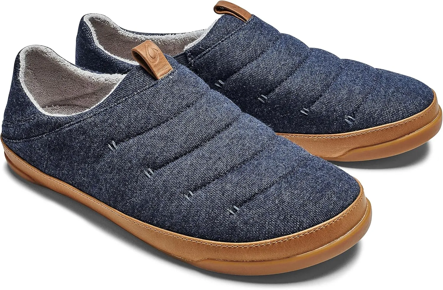 OluKai Mahana Mens Soft Cotton Slippers, Cotton Blended Jersey & Full-Grain Leather Pull Loop, Comfortable & Breathable Fit